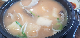 Gimpansoejeonjuujoktang (김판쇠전주우족탕) 3