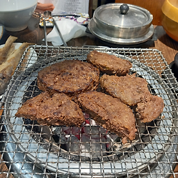 Ujeonggalbi (우정갈비) 2