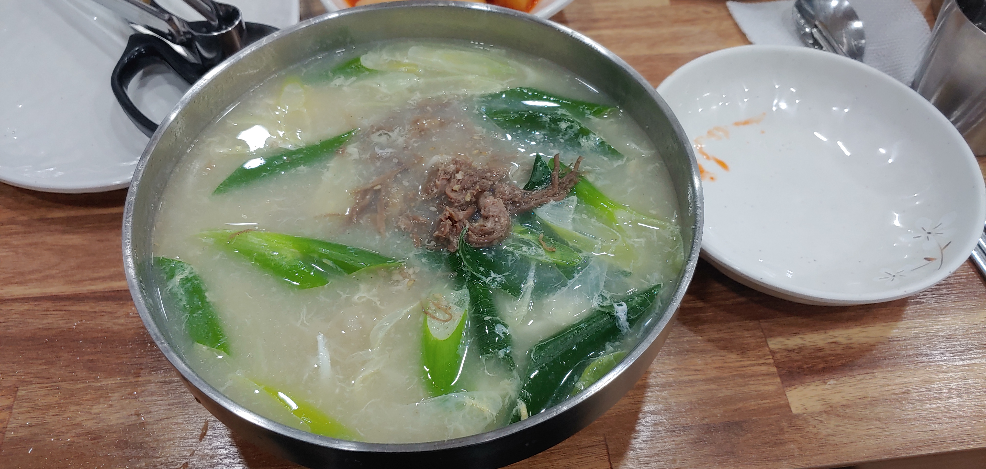 Mancheonmanduguk (만천만두국) 2