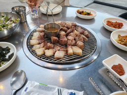 꽃돼지연탄구이 사진 8