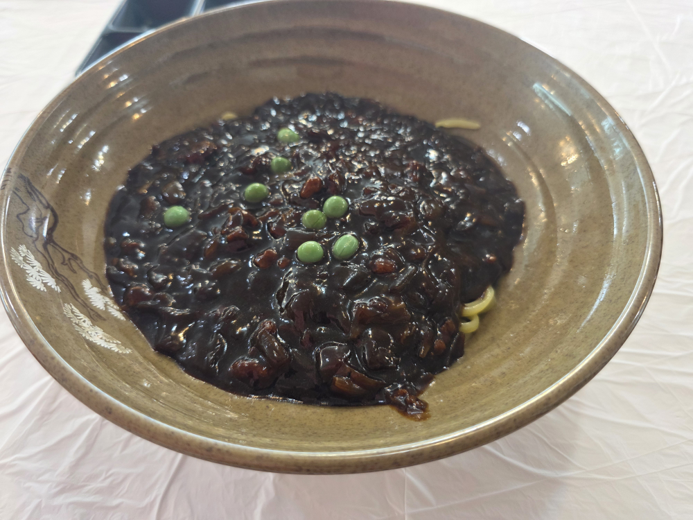 Myeongpumjjamppongaulret (명품짬뽕아울렛) 1