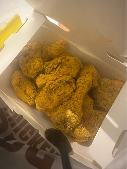 BHC치킨 영통공원점 사진 3