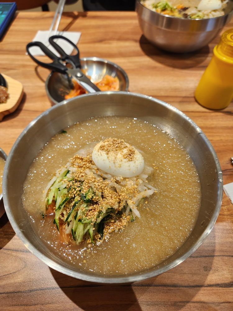 Uilmyeonok (우일면옥) 1
