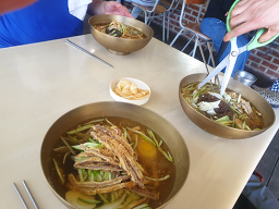 Hwangponaengmyeon (황포냉면) 2
