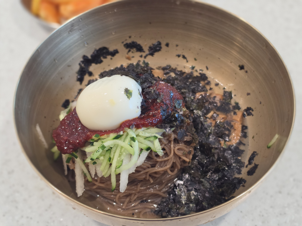 Hongwonmakguksu (홍원막국수) 2