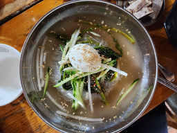 Wonjohamheungnaengmyeon (원조함흥냉면) 2