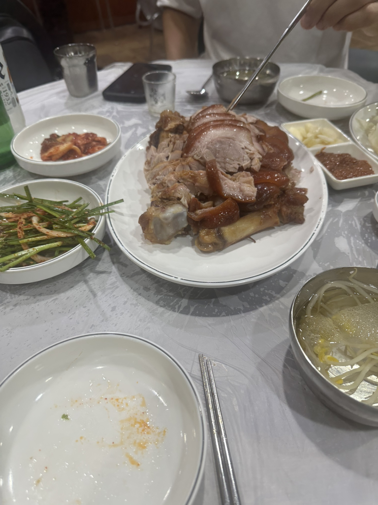 성북왕족발 3