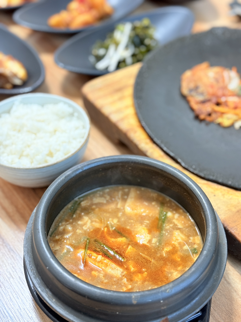 Gejangsundubugeumseonggwan (게장순두부금성관) 2