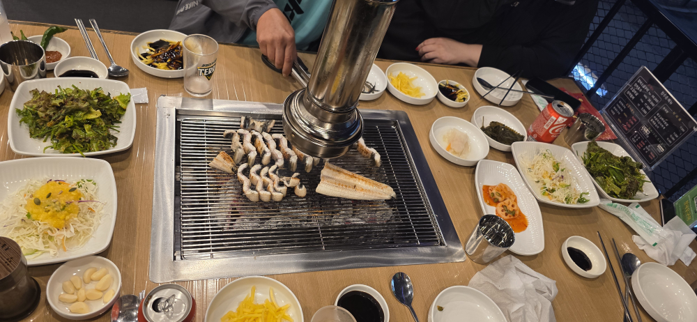 Jangsuchon pungcheonjangeo (장수촌 풍천장어) 1