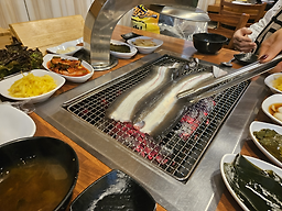 Seonsusanimjingangjangeonara (선수산임진강장어나라) 2