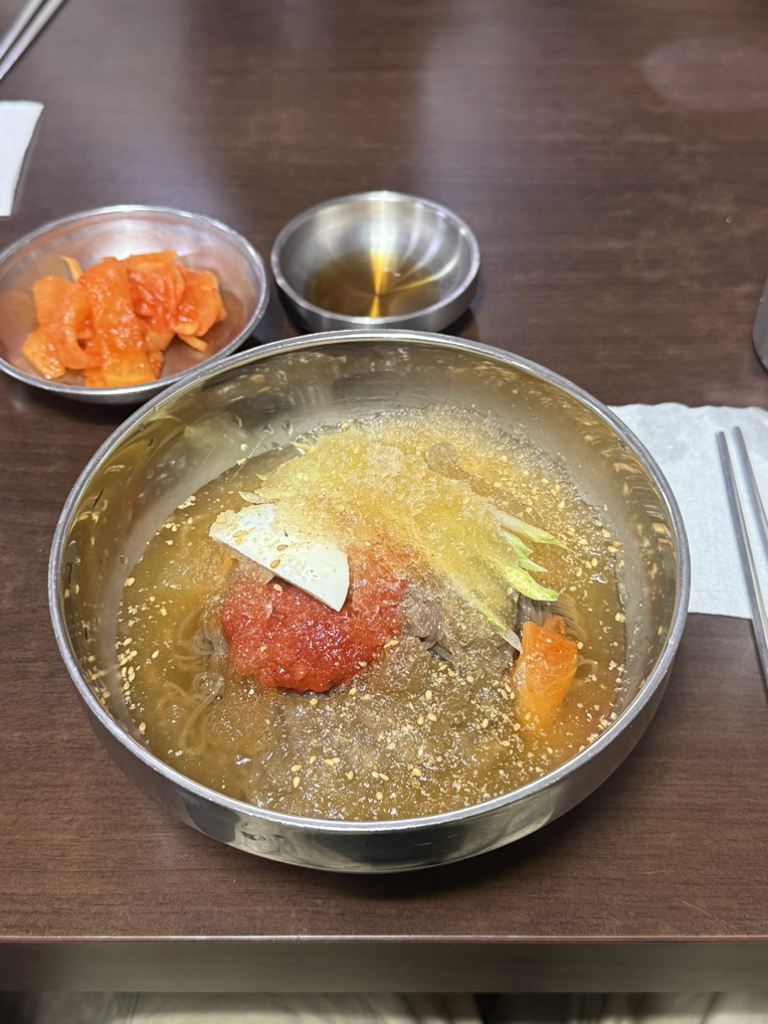 원조사철냉면 1