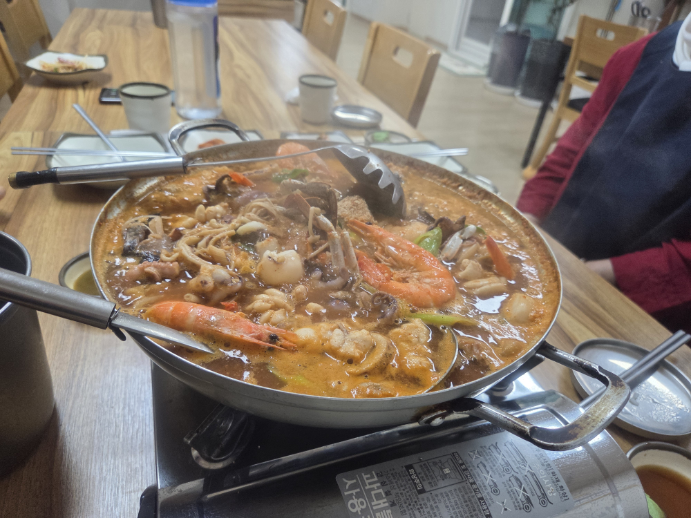 Junganghaemultang (중앙해물탕) 3