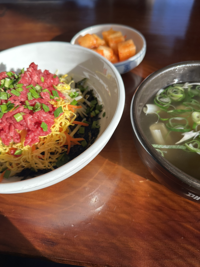 Halmeongjipdeundeunhaejang (할멍집든든해장) 1