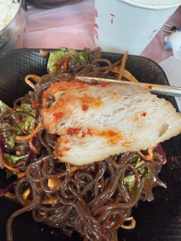 Hangaribossam (항아리보쌈) 2