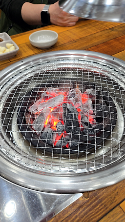 Hwarosutbulgui (화로숯불구이) 3