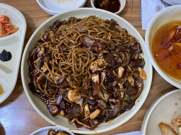 Hwanghujaengbanjjajang (황후쟁반짜장) 3