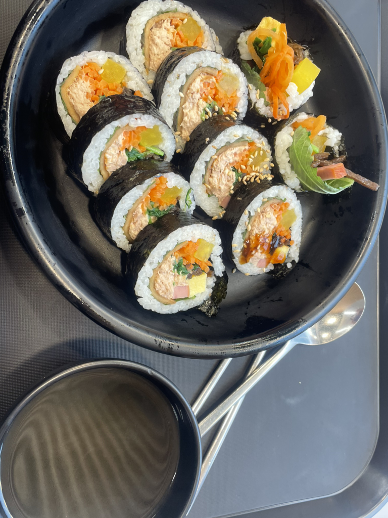 싸다김밥 신사역점 사진 2