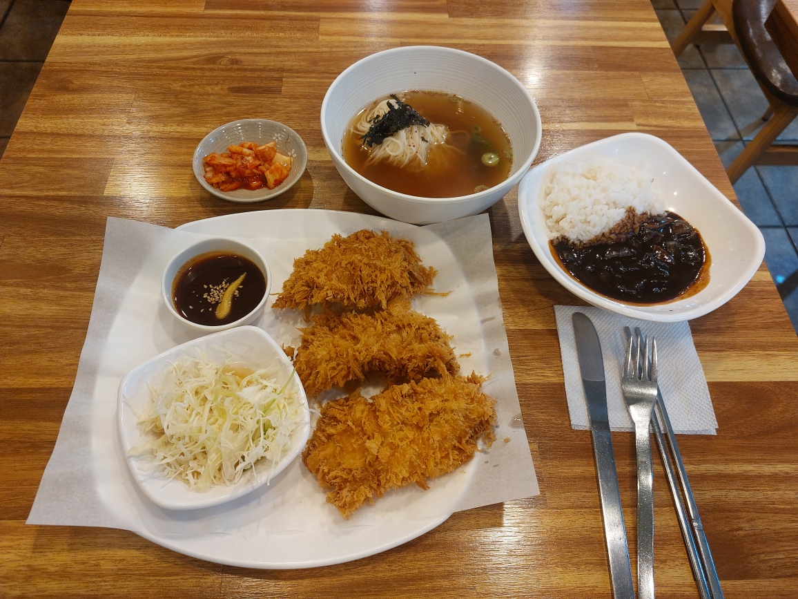 Goraedongaseu (고래돈가스) 2