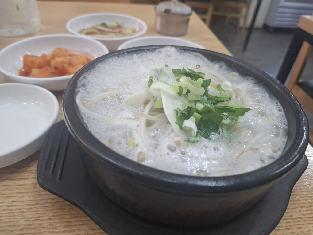 제주하루방국밥 대표 사진