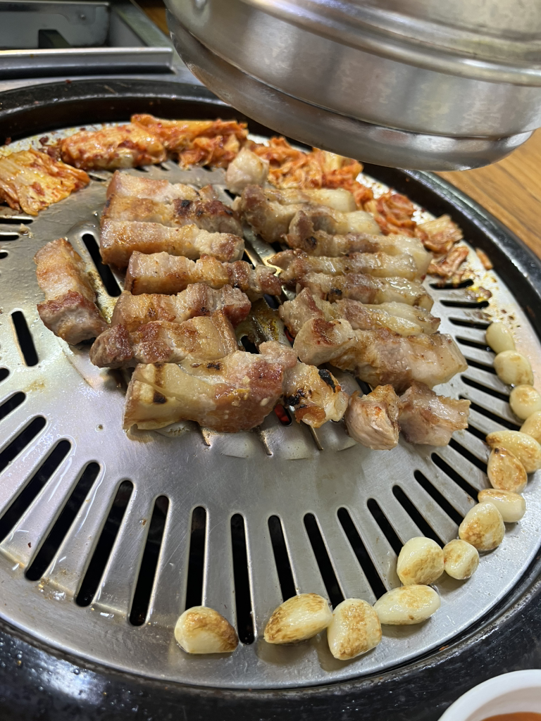 참숯꺼먹돼지 6