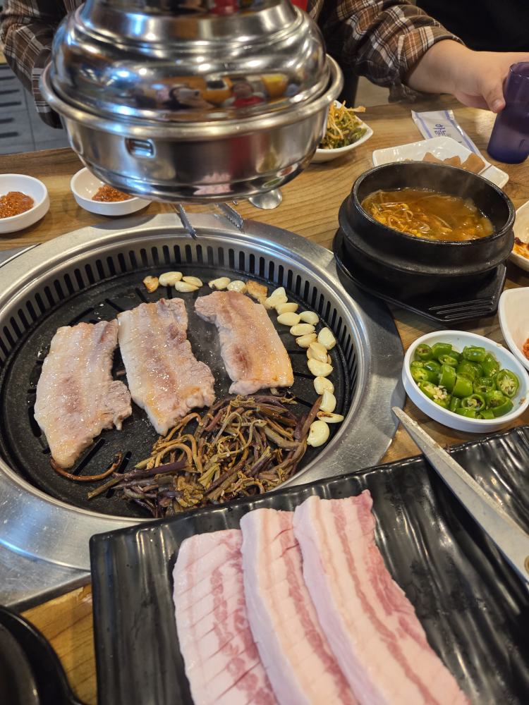Hamanhoegwan (함안회관) 3