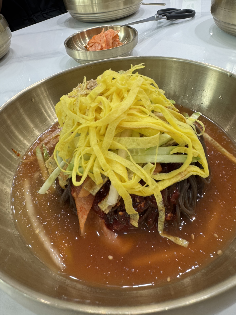 Bakgunjajinjunaengmyeon (박군자진주냉면) 1