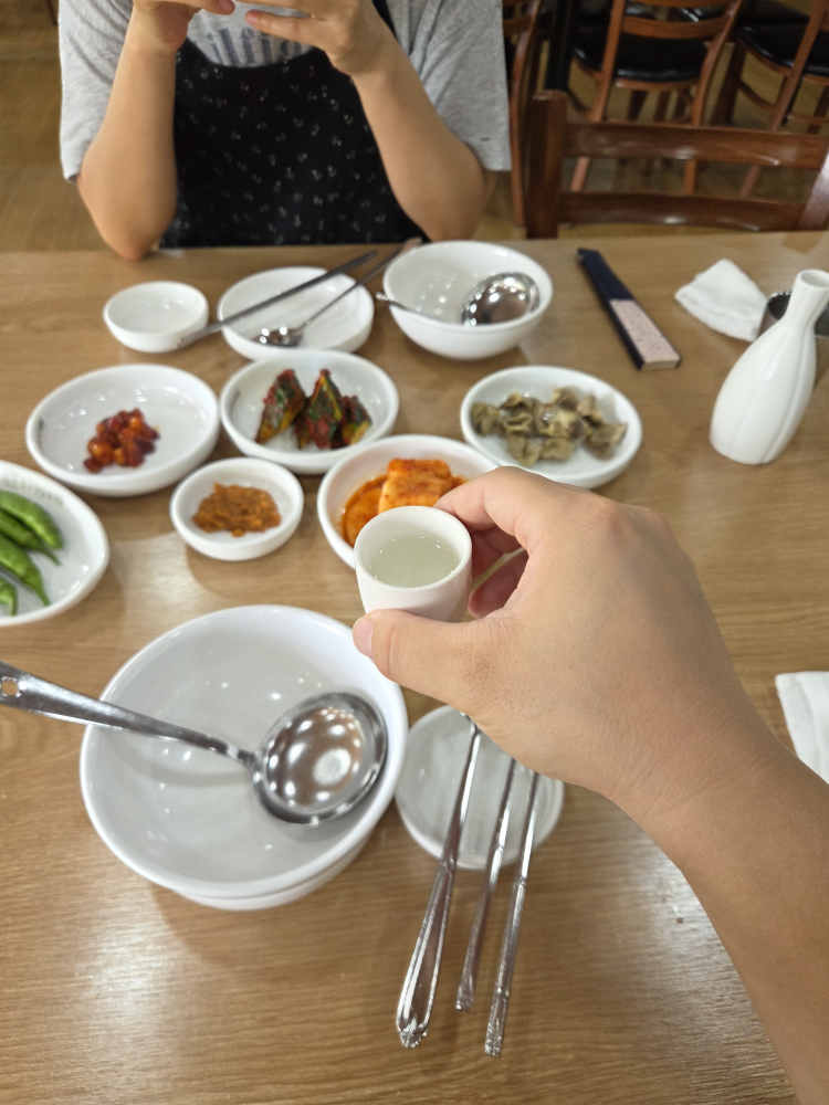 Cheongsonghanbangsamgyetang (청송한방삼계탕) 3