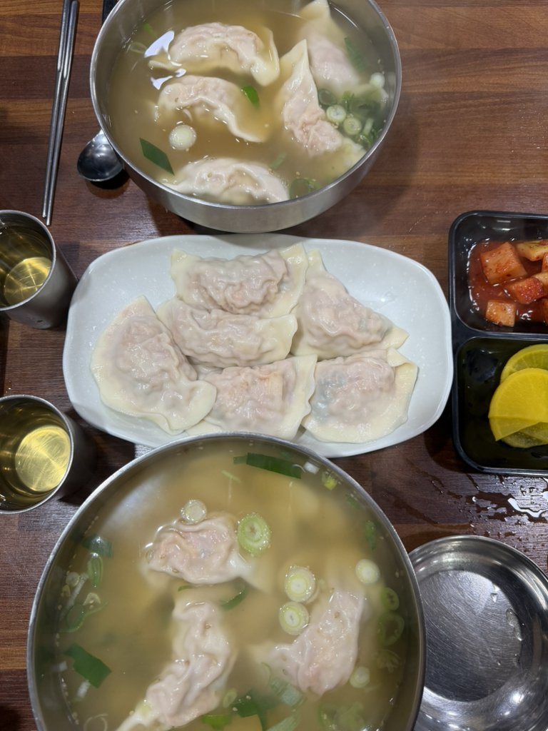 천호동엄마손만두 대표 사진