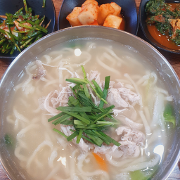 Hanbangsamgyemyeongga (한방삼계명가) 1