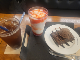 Deochiaenbinulsansongjeongjeom (더치앤빈울산송정점) 2