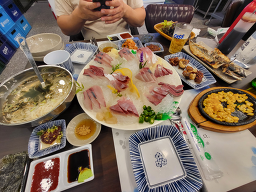 Woldeuhoeseusi (월드회스시) 1