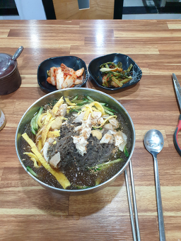 Myeongdongdakkalguksu (명동닭칼국수) 2