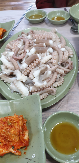 Haemulnaranakjijeonmunjeom (해물나라낙지전문점) 2