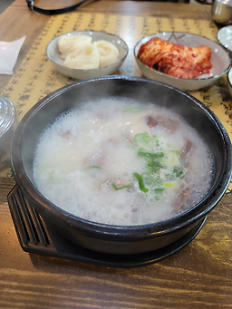 Bakgane seolleongtang (박가네 설렁탕) 3