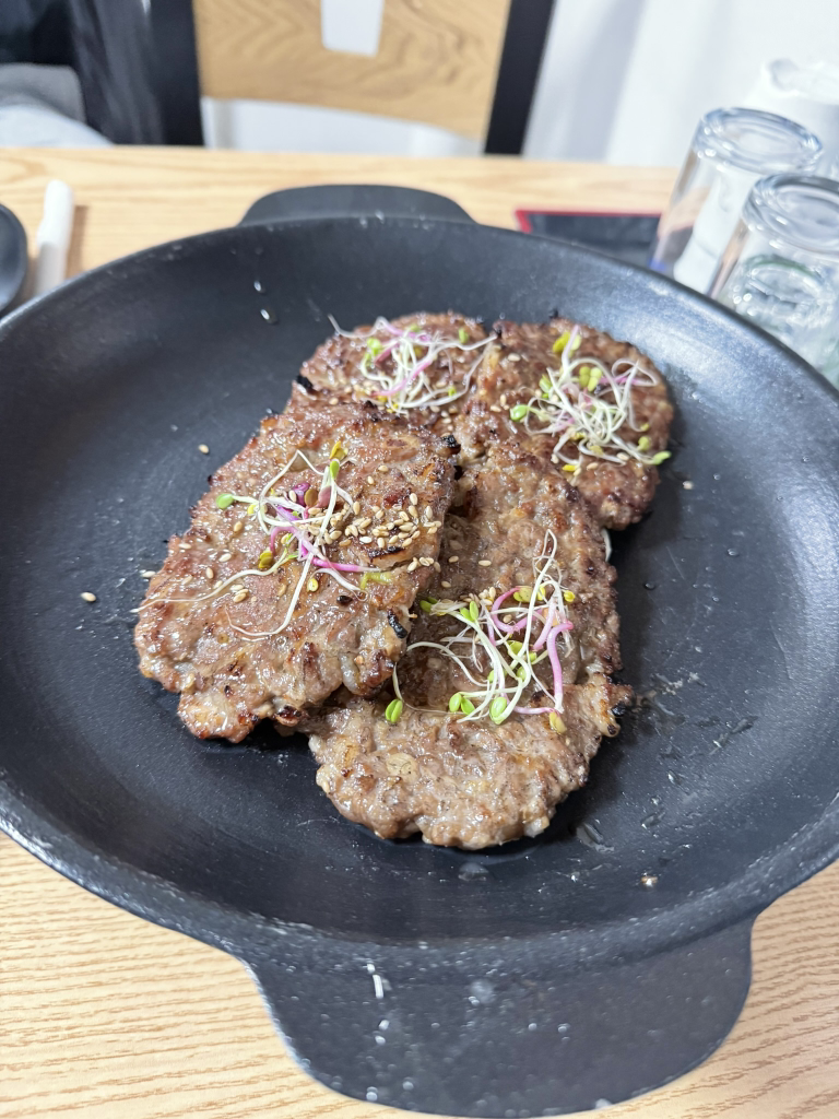 Songjeongtteokgalbi (송정떡갈비) 3