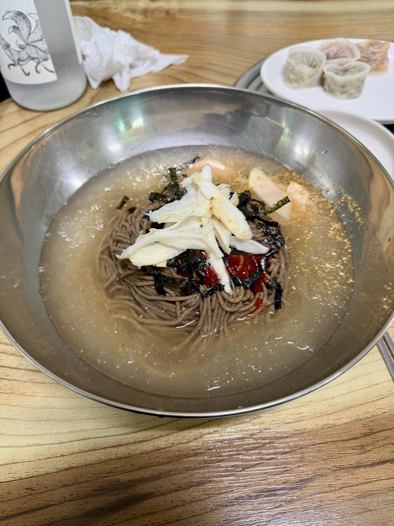 팔송황기더덕막국수 1