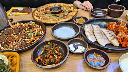 Hangaribossam (항아리보쌈) 3