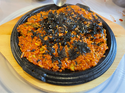 홍기옥손맛집 2