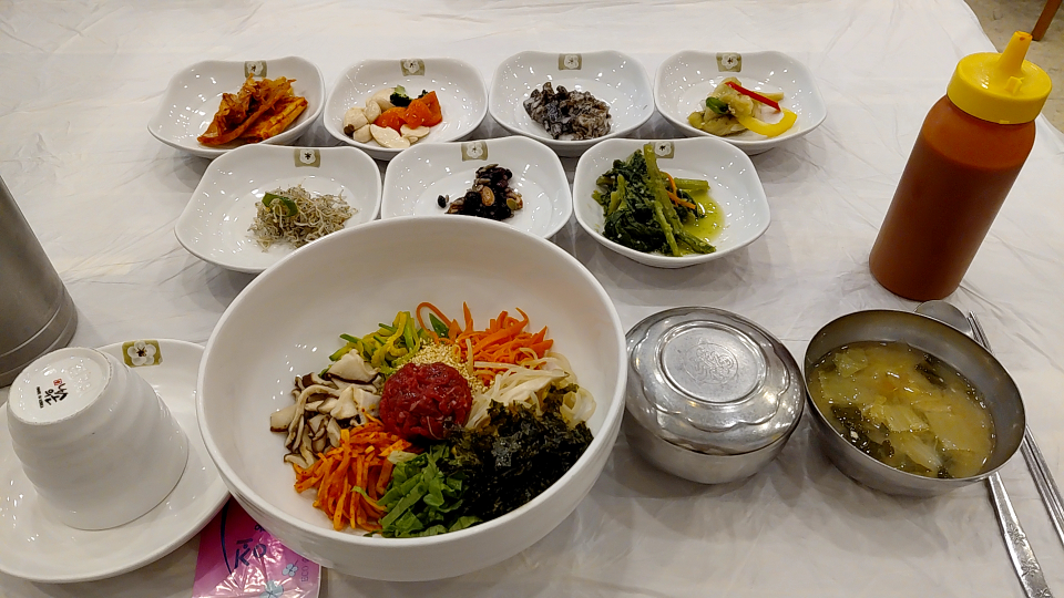Deungdaesikdang (등대식당) 1