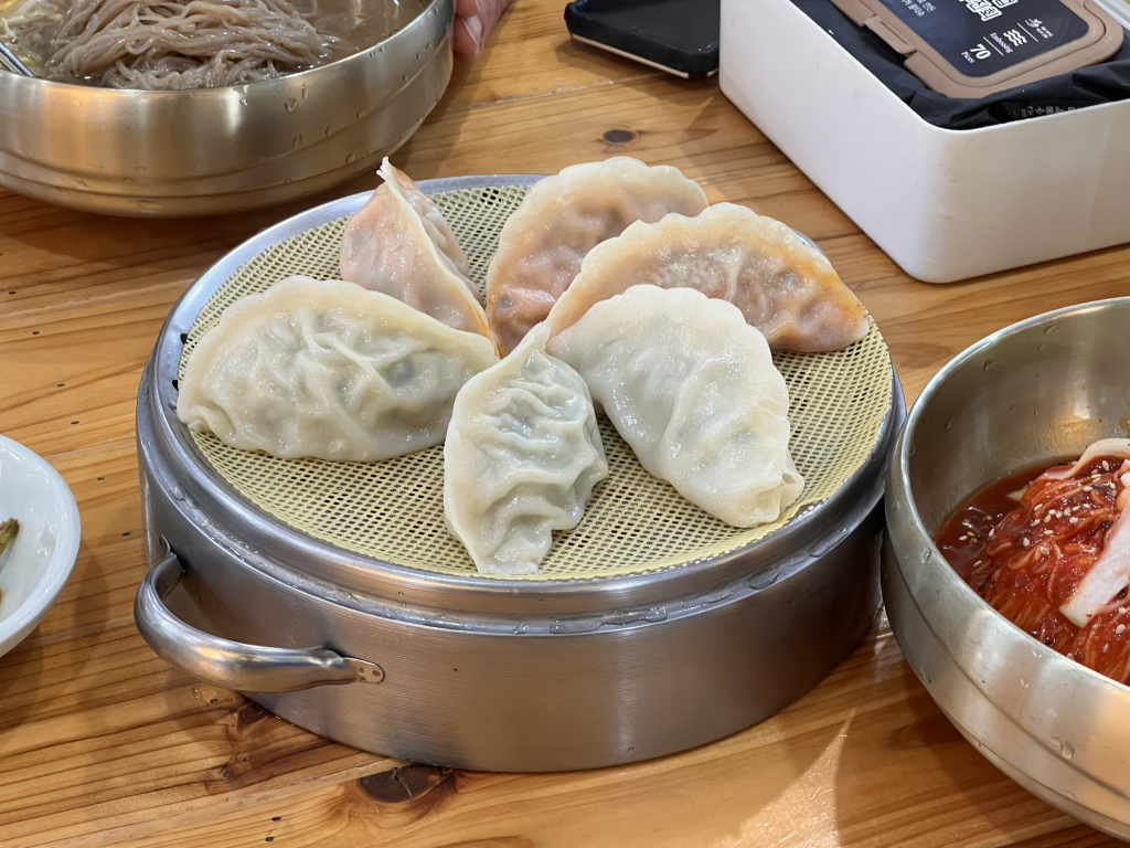 Neungnamyeonok (능라면옥) 2