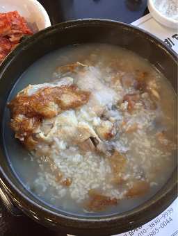 Boknurungjisamgyetang (복누룽지삼계탕) 3