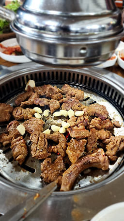 Taeneungsutbulgalbi (태능숯불갈비) 2