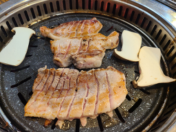 Eonyangbonggyesutbulgalbi (언양봉계숯불갈비) 1
