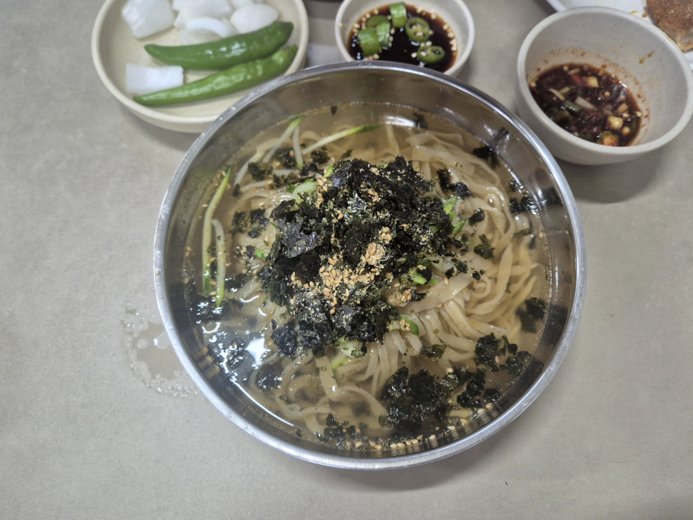 동곡원조할매손칼국수 2