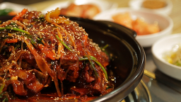 Cheomdandolsotgamjatangjuwoljeom (첨단돌솥감자탕주월점) 1