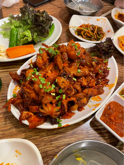 창신동매운족발 본점 사진 2