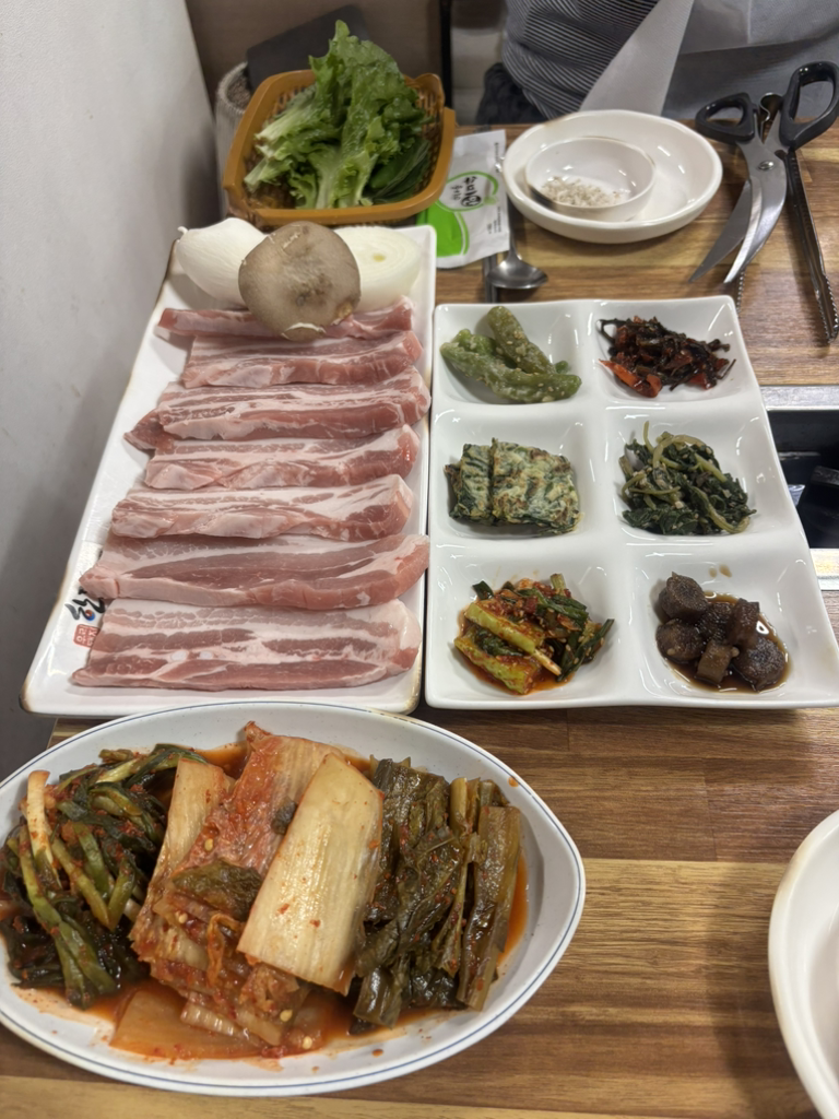 Sinpyeongdondwaeji 1