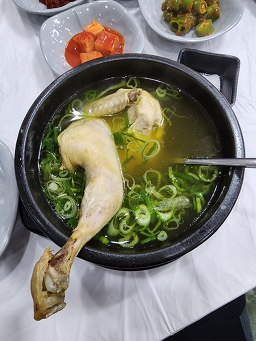 Geumwangnokdubangyetang (금왕녹두반계탕) 2