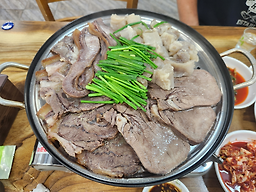 Somangmanduhanusomeorijeonmun (소망만두한우소머리전문) 1