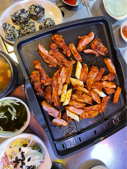 Dakbyeoljari (닭별자리) 2